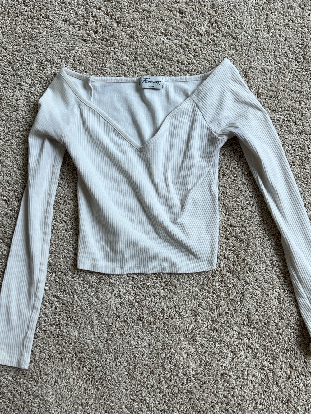 YesStyle Cream Ribbed V-Neck Off-Shoulder Long Sleeve Top